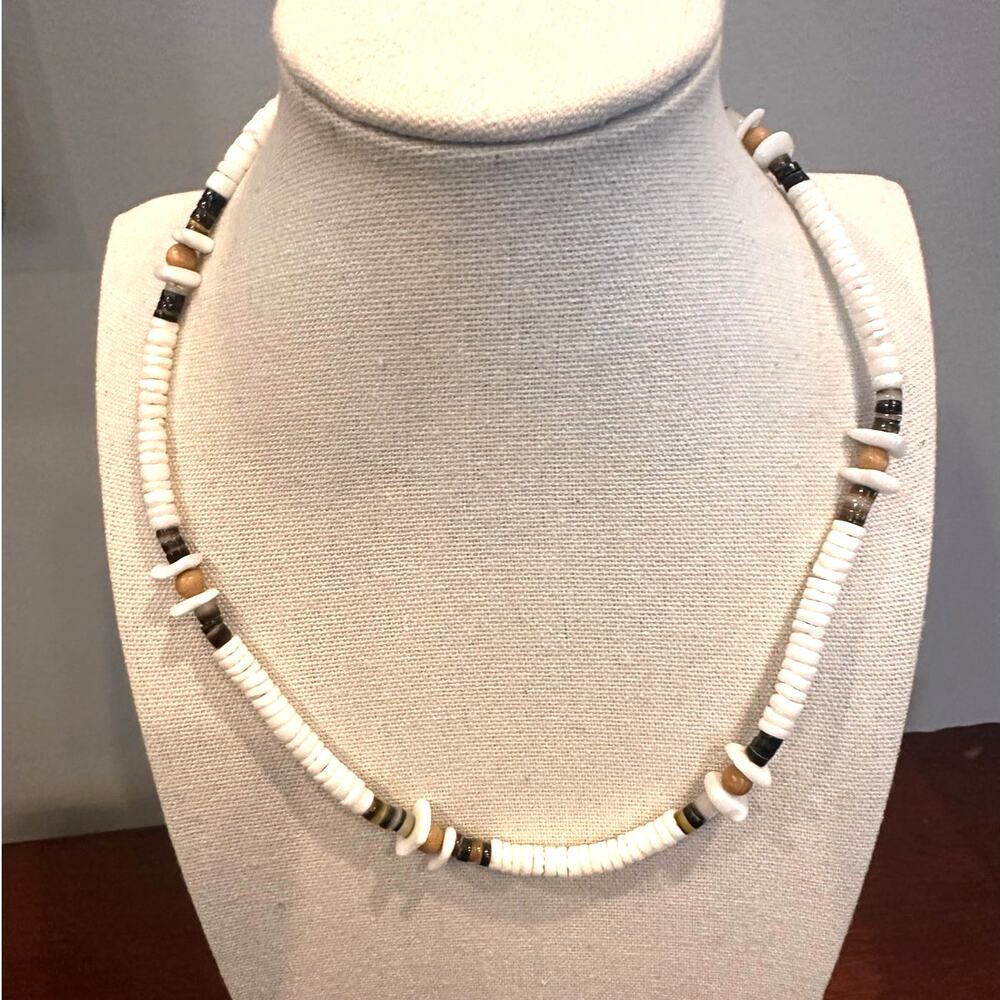 Sotnick White Shell Brown Choker Western Tribal Necklace 17.5" long Jewelry